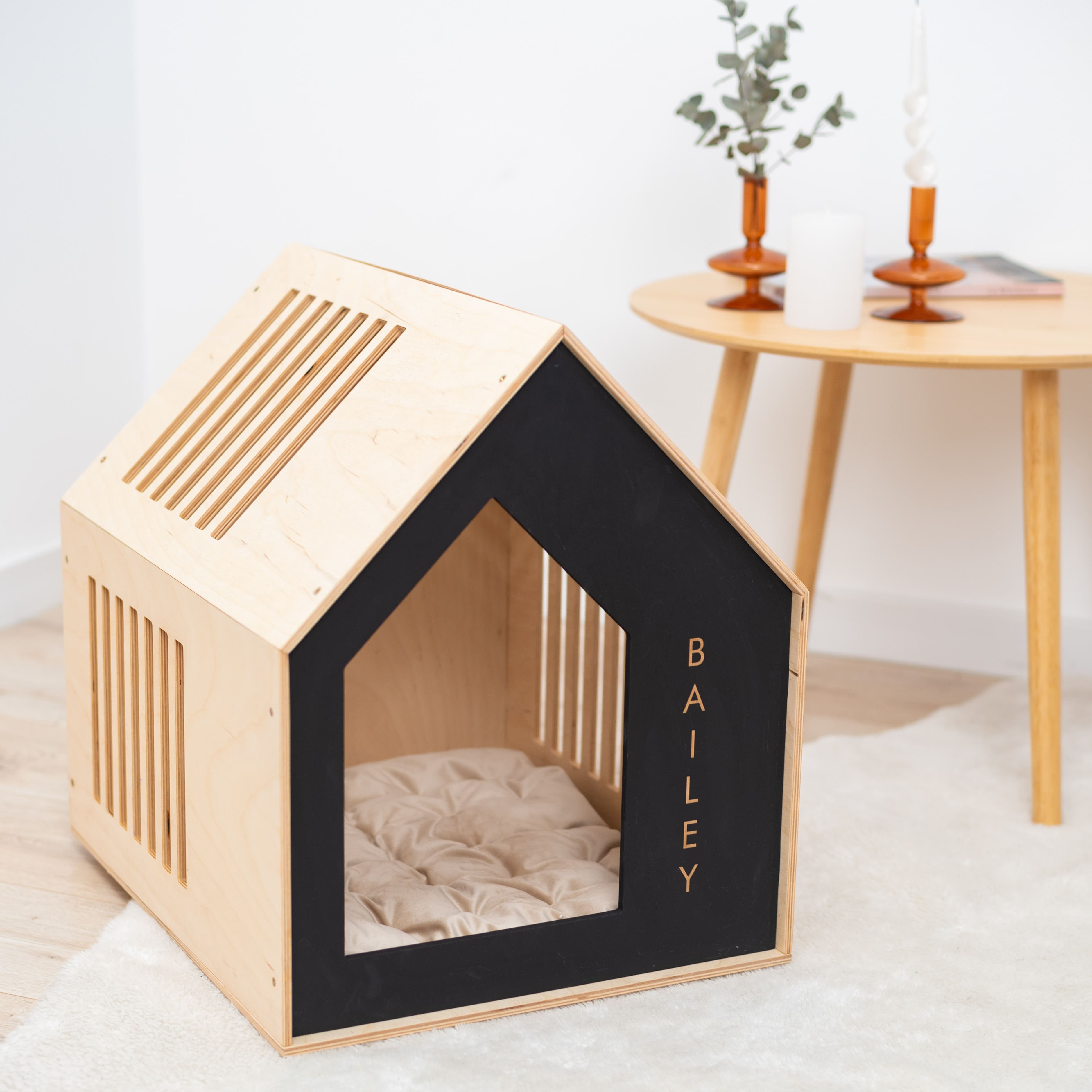 Booth-Style Wooden Dog House